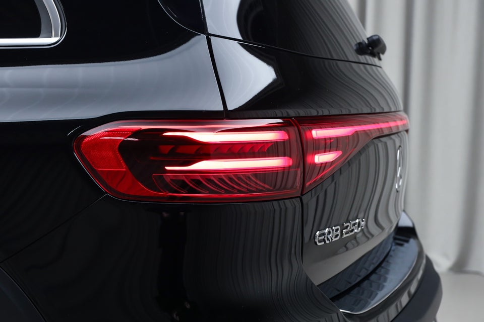 Mercedes EQB250+ AMG Advance Plus 7prs 5d