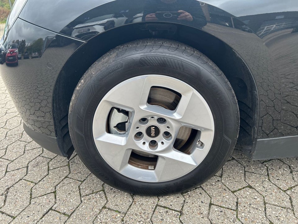 MINI Cooper E Classic Trim L 3d