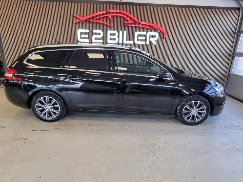 Peugeot 308 1,6 BlueHDi 120 Style SW 5d