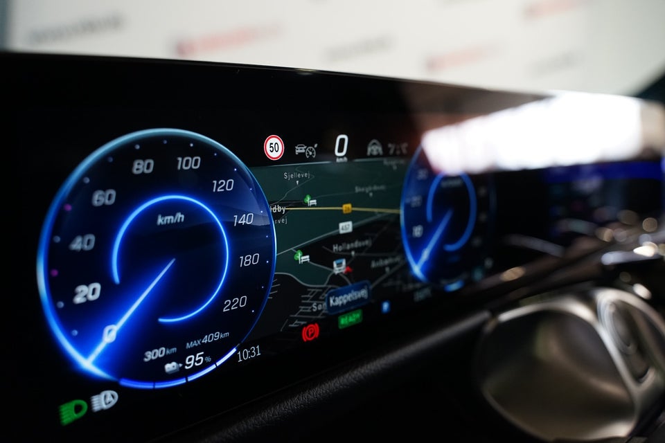 Mercedes EQB300 AMG Premium 4Matic 5d