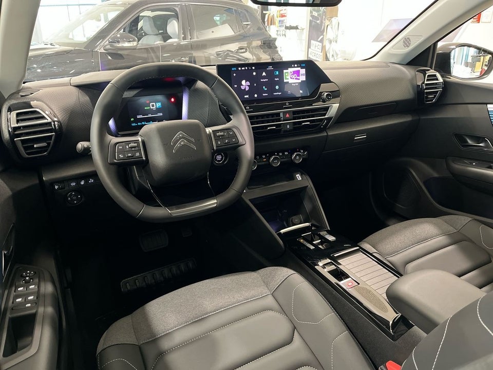 Citroën ë-C4 X 50 Shine 4d