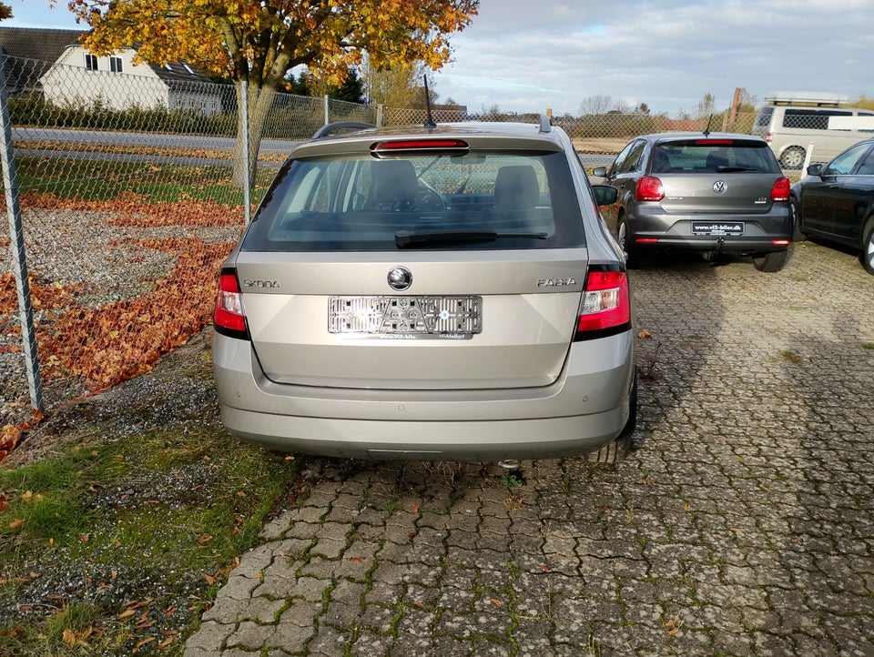 Skoda Fabia 1,0 TSi 110 Ambition Combi DSG 5d