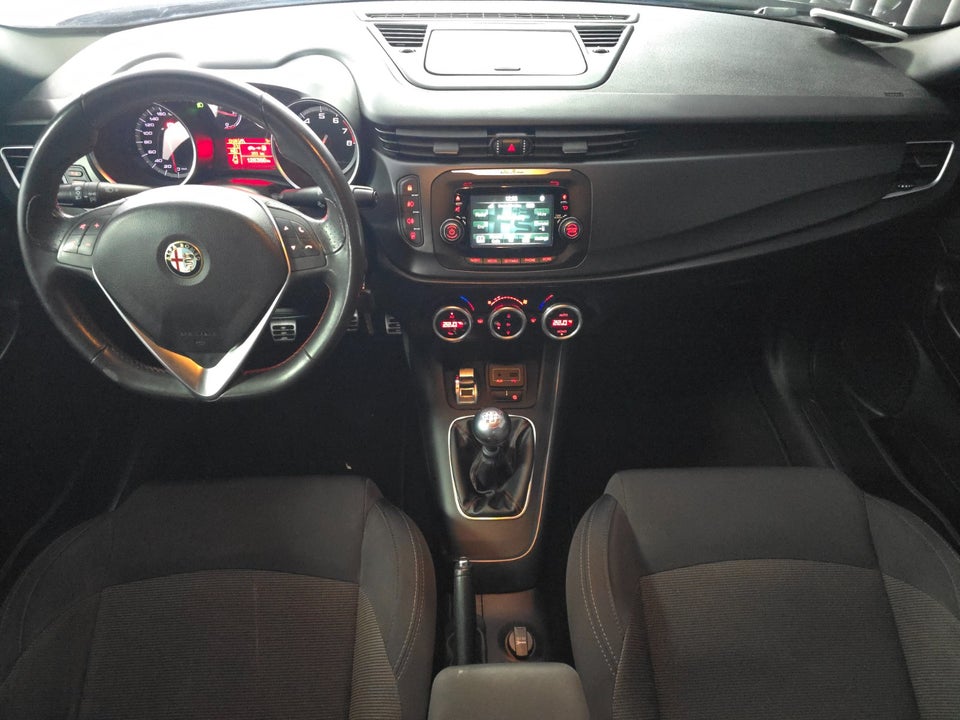Alfa Romeo Giulietta 1,4 M-Air 170 Distinctive Sportiva 5d