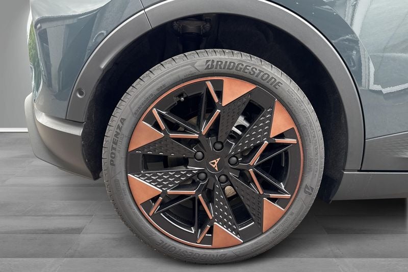 Cupra Raval 52 Endurance 5d