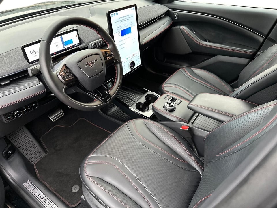 Ford Mustang Mach-E 98 Premium Extended Range 5d