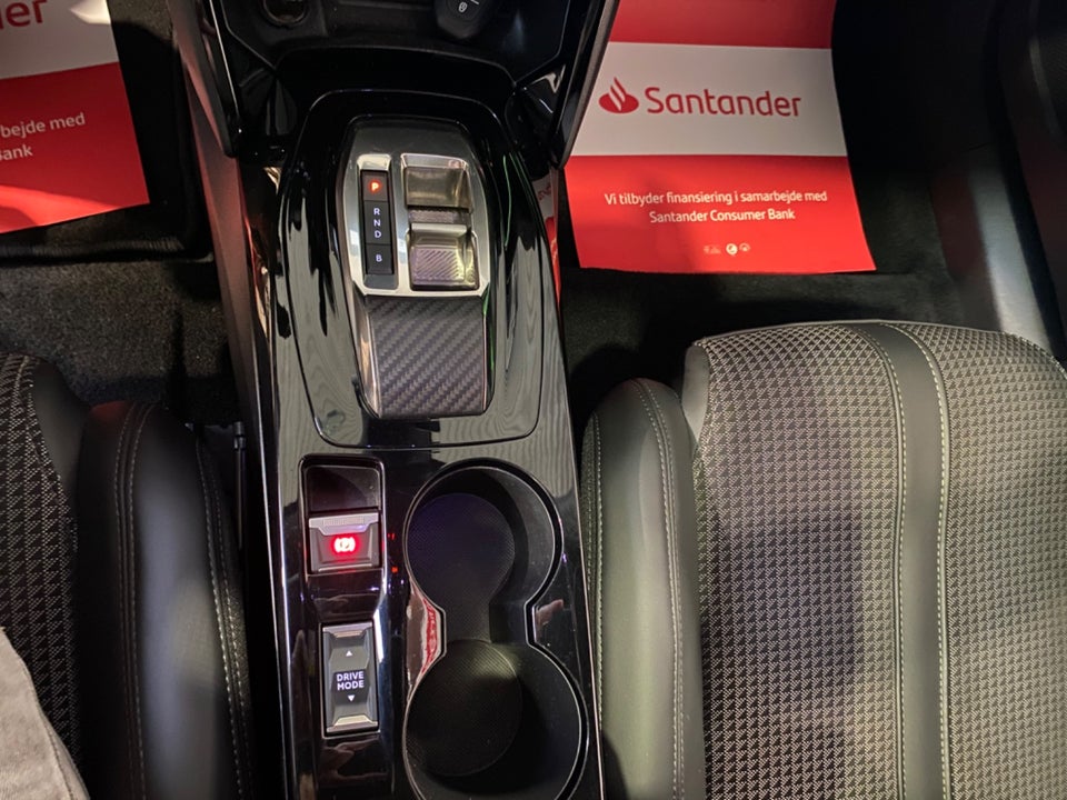 Peugeot e-2008 50 GT 5d