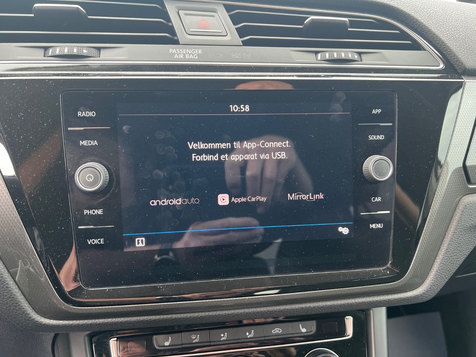 VW Touran 1,6 TDi 115 IQ.Drive DSG 7prs 5d