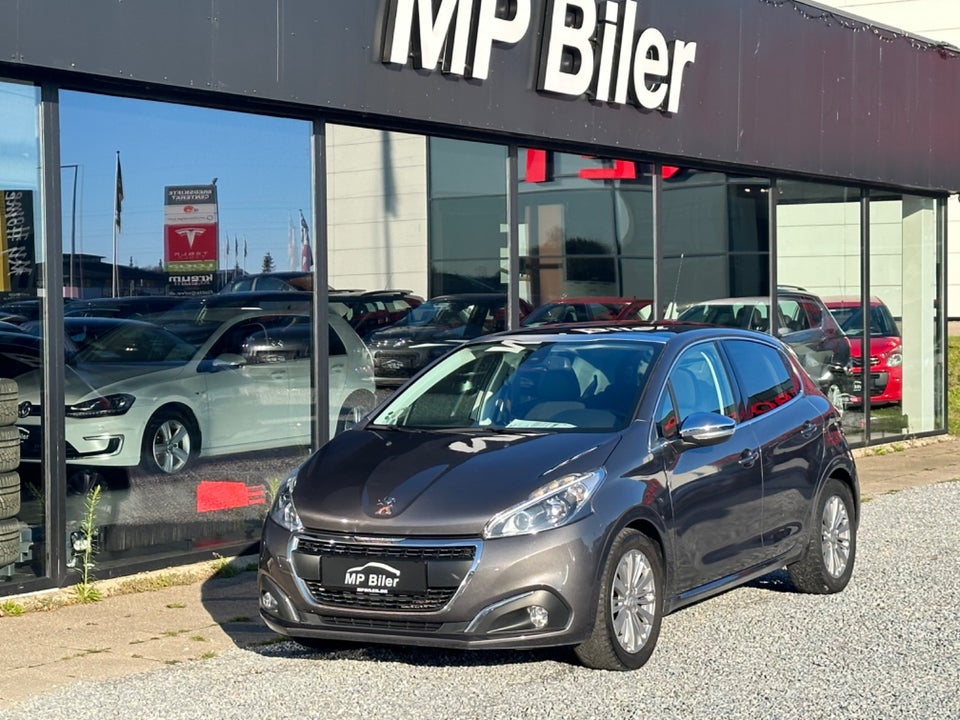 Peugeot 208 1,6 BlueHDi 100 Allure Sky 5d