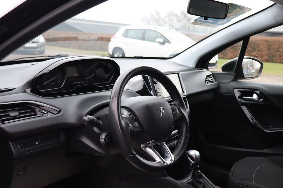 Peugeot 208 1,5 BlueHDi 100 Allure+ 5d