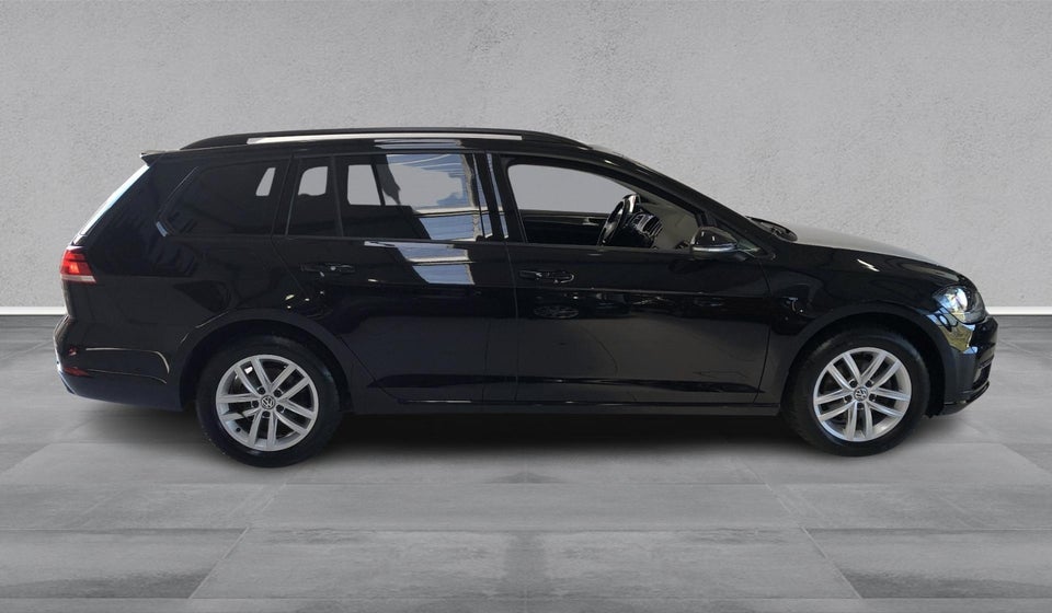 VW Golf VII 1,5 TSi 150 Comfortline Connect Variant DSG 5d