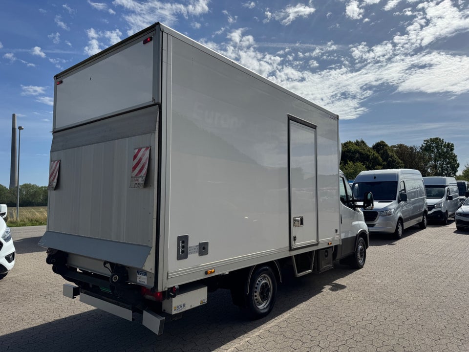 Iveco Daily 2,3 35S14 Alukasse m/lift