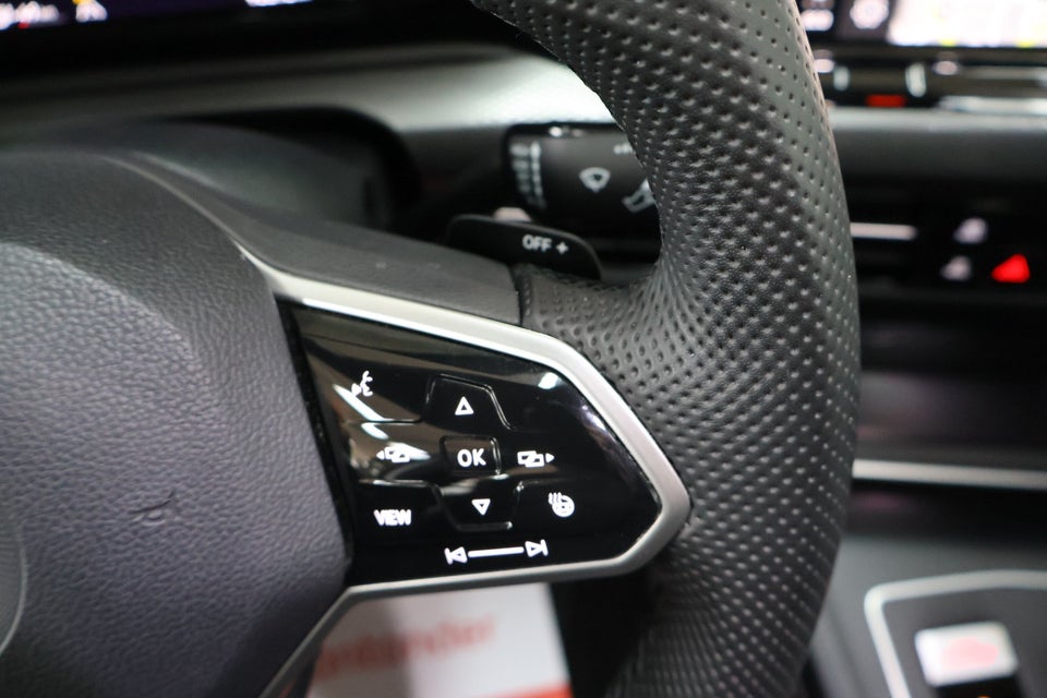 VW Golf VIII 1,4 GTE DSG 5d