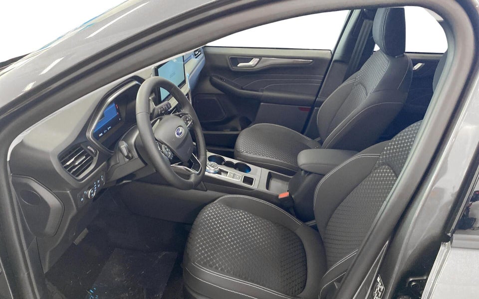 Ford Kuga 2,5 PHEV Titanium CVT 5d