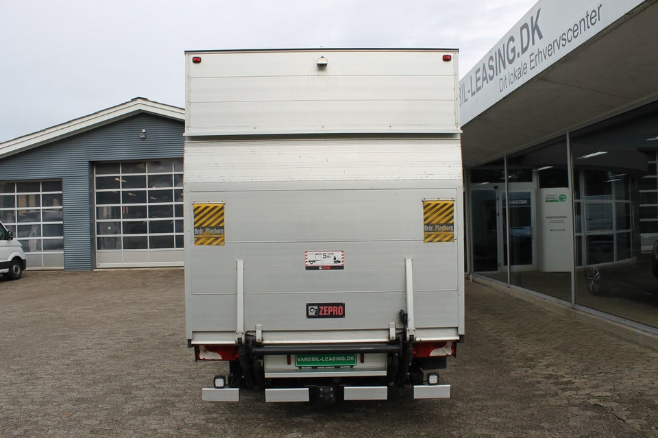 Mercedes Sprinter 317 2,0 CDi A3 Chassis PRO aut. RWD 2d