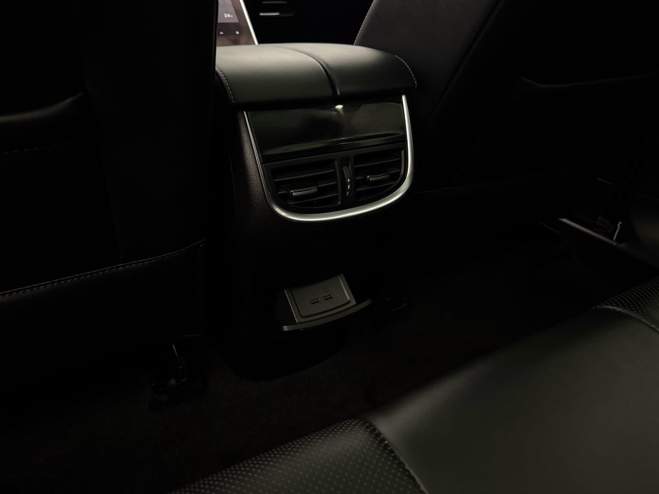 MG Marvel R Performance 5d