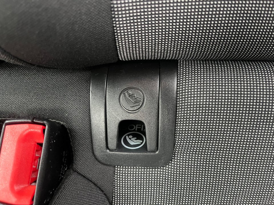 VW Golf VII 1,2 TSi 105 Comfortline Variant BMT 5d