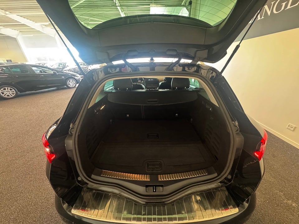 Renault Megane IV 1,3 TCe 160 Bose Edition Sport Tourer EDC 5d