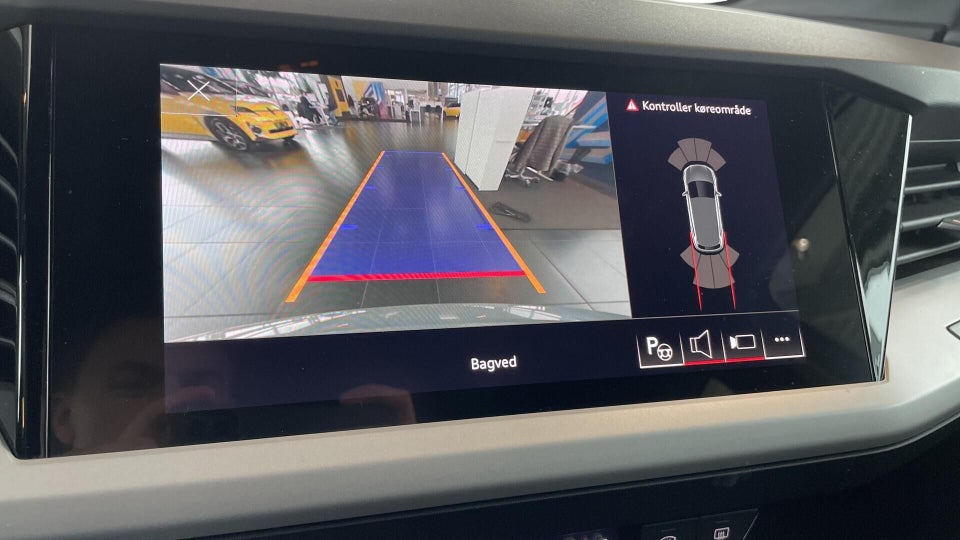 Audi Q4 e-tron 40  5d