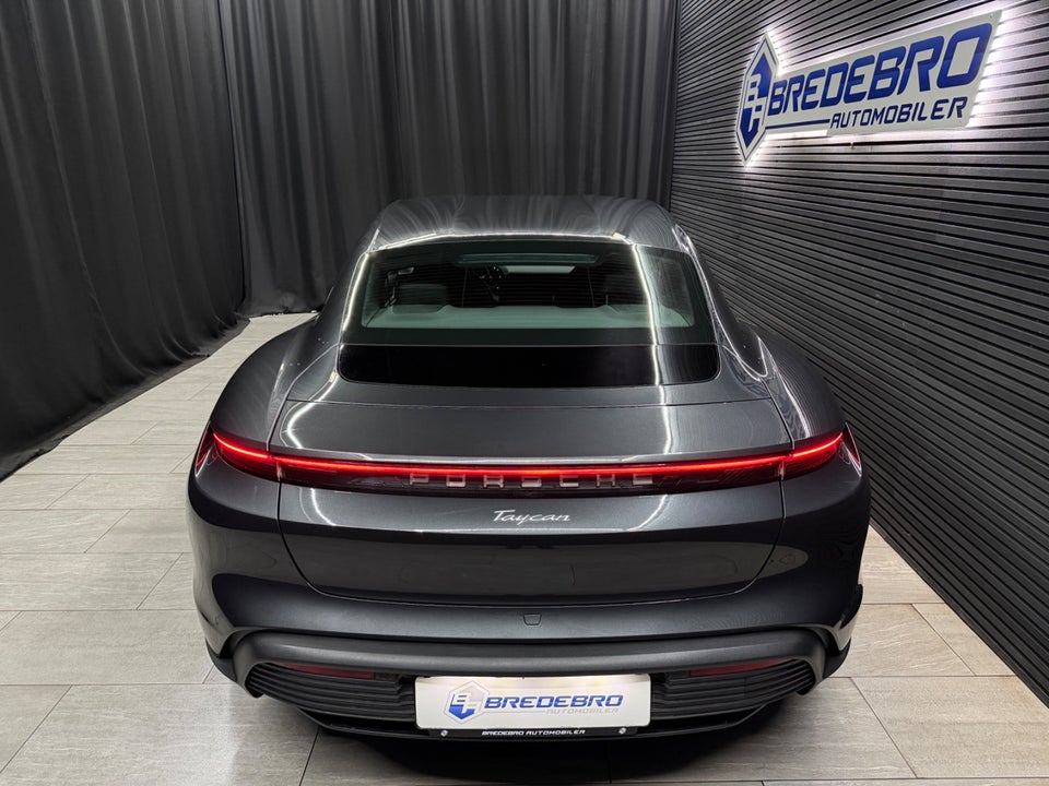 Porsche Taycan 4d