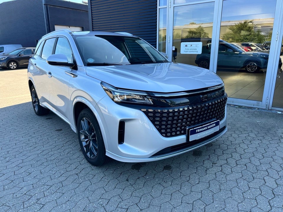 Navor E5 1,5 PHEV Rock 5d