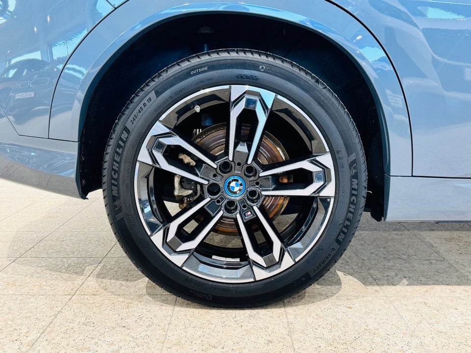 BMW iX2 eDrive20 M-Sport 5d