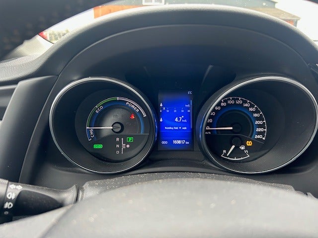 Toyota Auris 1,8 Hybrid H2+ Touring Sports CVT 5d
