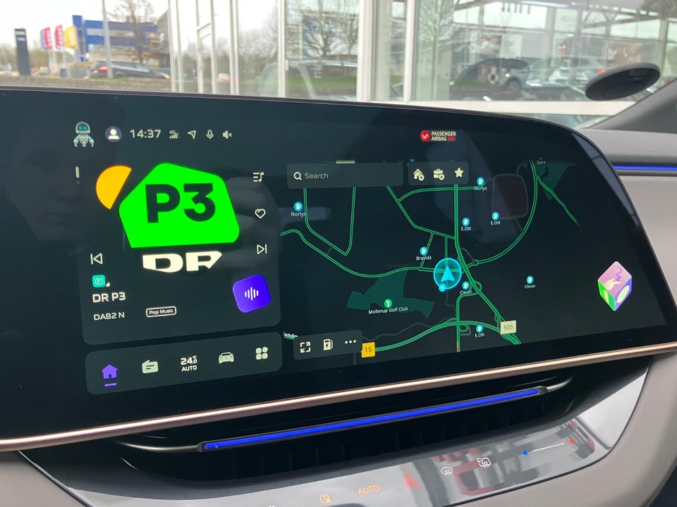 Hongqi EH7 111 Exclusive 4d