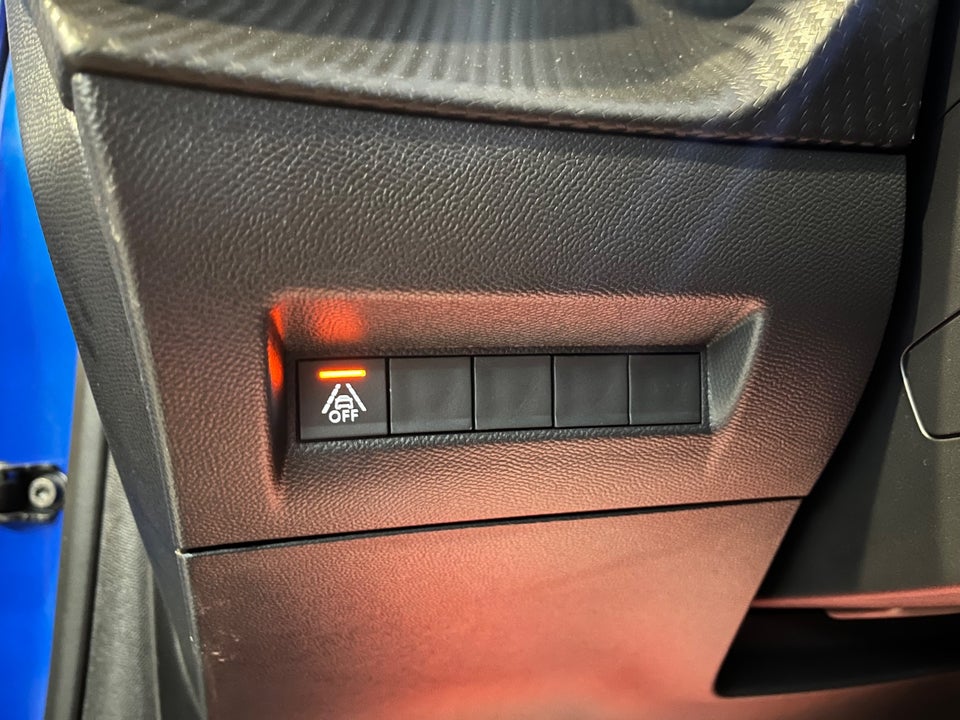 Peugeot e-208 50 GT 5d