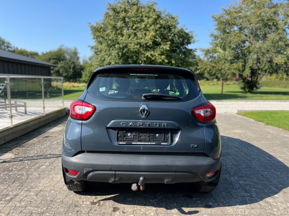 Renault Captur 0,9 TCe 90 Expression 5d