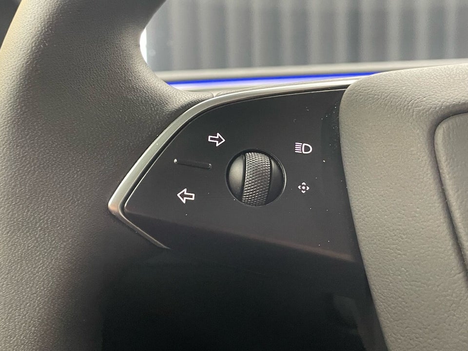 Tesla Model 3 RWD 4d