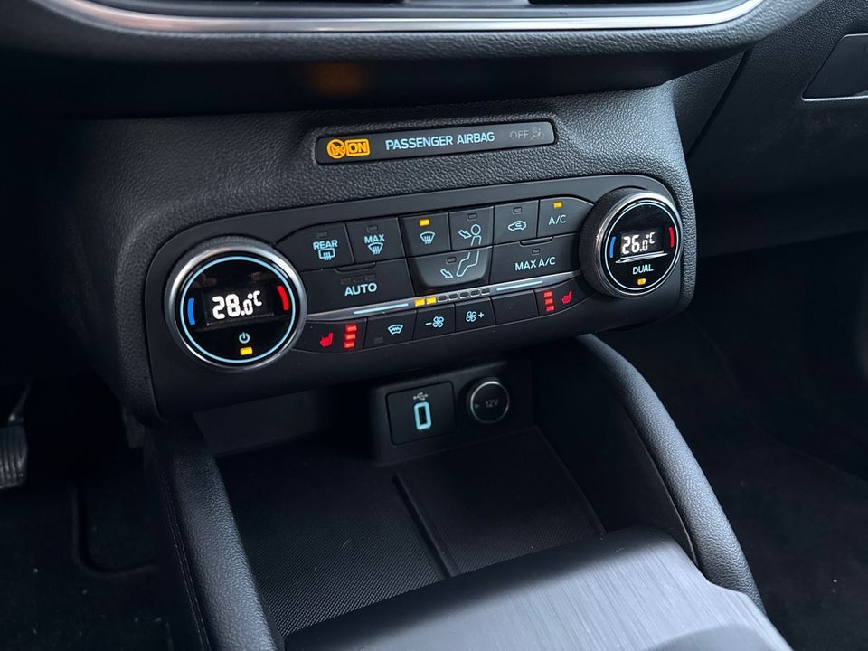 Ford Focus 1,5 EcoBoost Titanium stc. aut. 5d