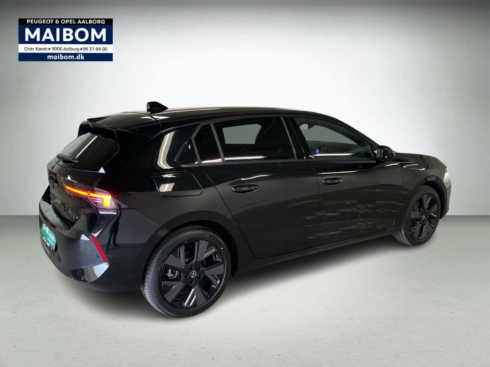 Opel Astra-e 54 GS 5d