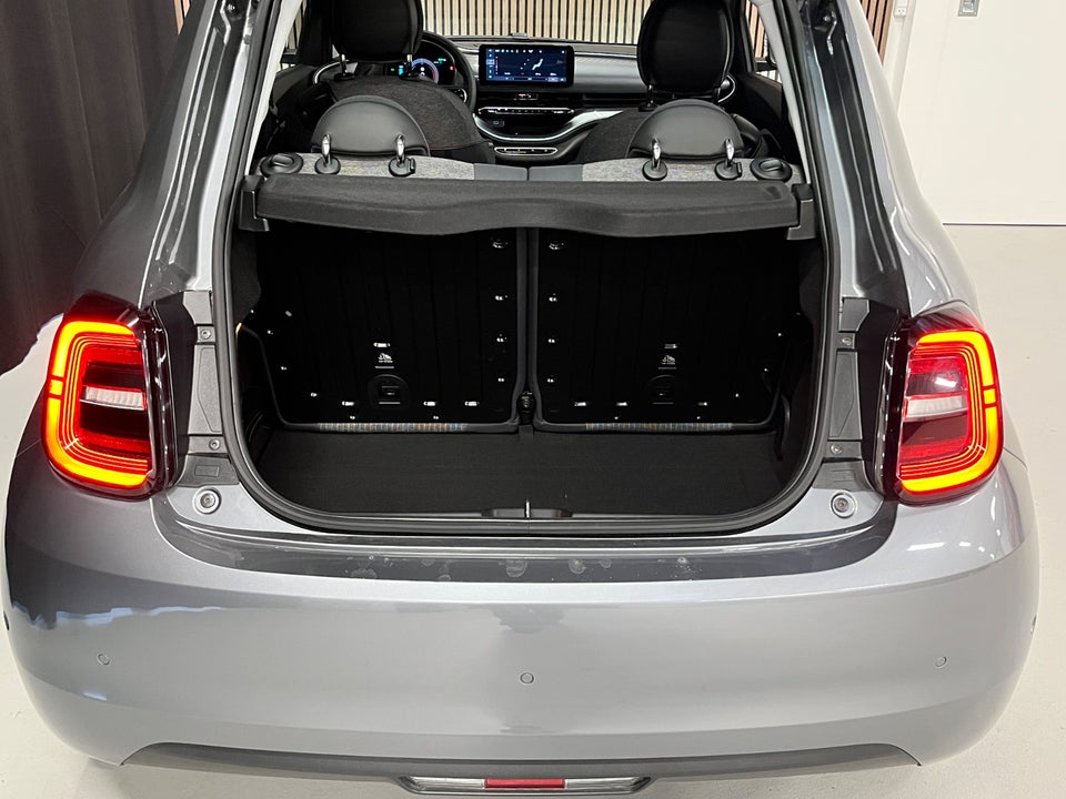 Fiat 500e 42 Icon 3d