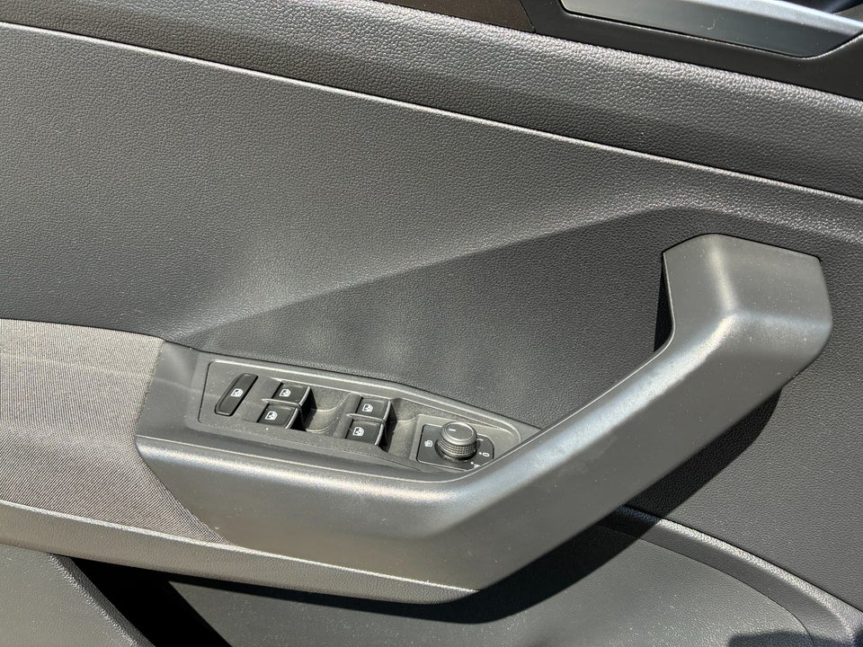 VW T-Roc 1,0 TSi 115 Style 5d