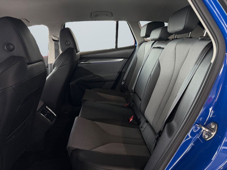 Skoda Enyaq 50 iV 5d