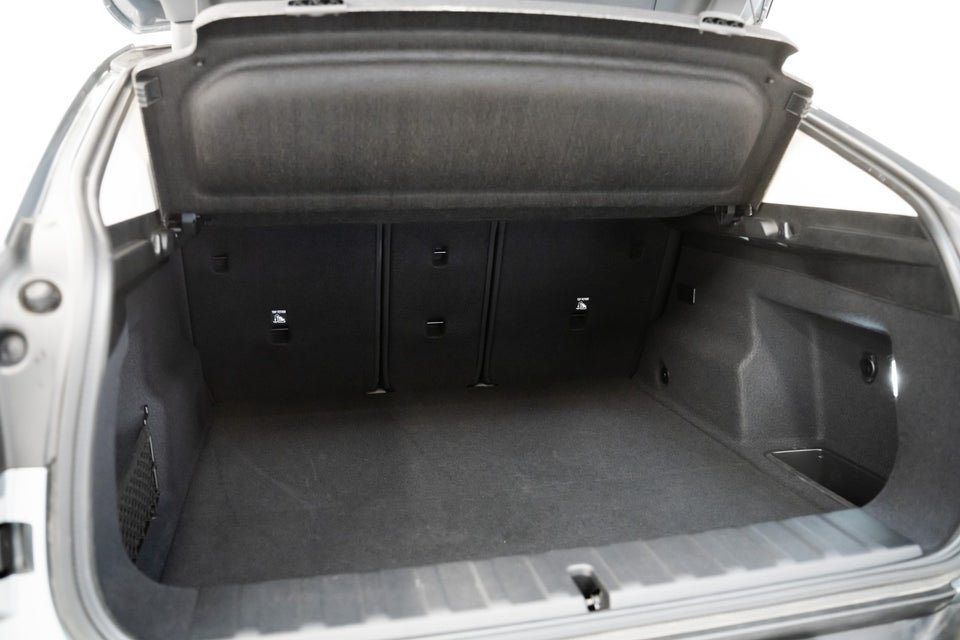 BMW iX2 eDrive20 5d