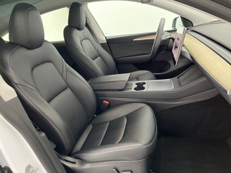 Tesla Model Y RWD 5d