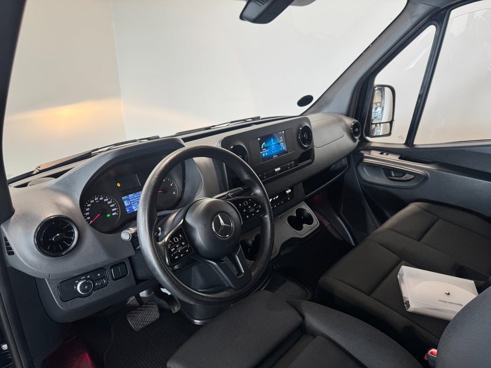 Mercedes Sprinter 317 2,0 CDi A2 Kassevogn aut. RWD