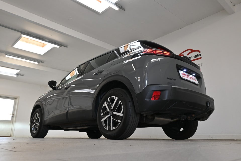 Peugeot 2008 1,2 PureTech 100 Active 5d