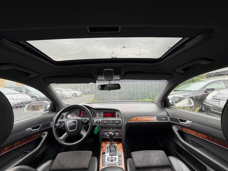Audi A6 2,4 Avant quattro Tiptr. 5d