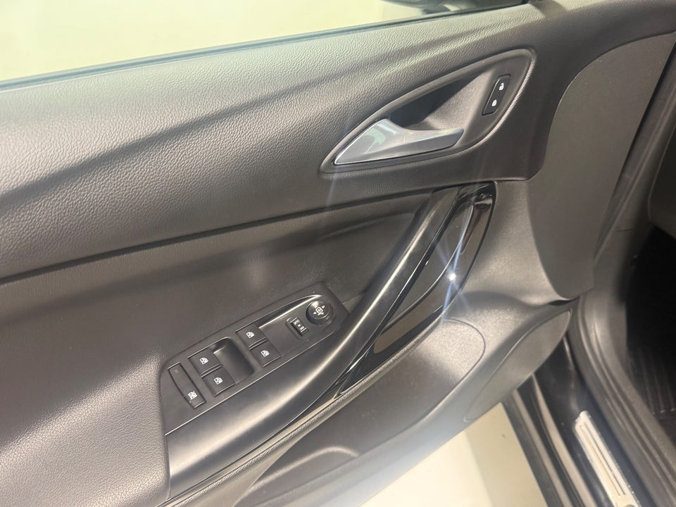 Opel Astra 1,5 D 105 Elegance 5d