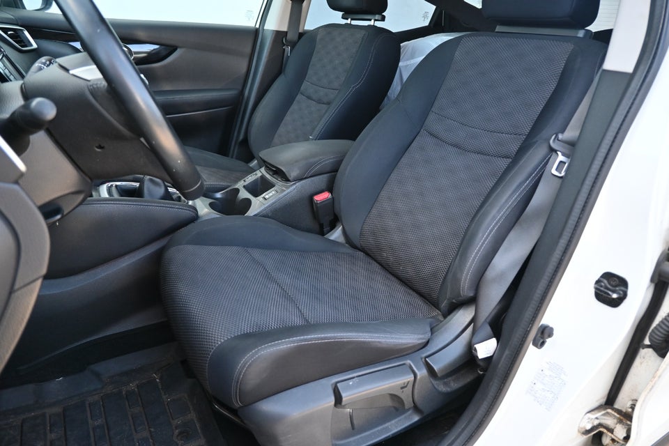 Nissan Qashqai 1,2 Dig-T 115 Visia 5d