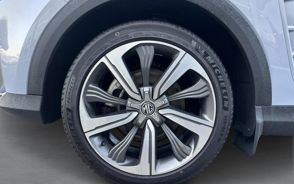 MG Marvel R Luxury 5d