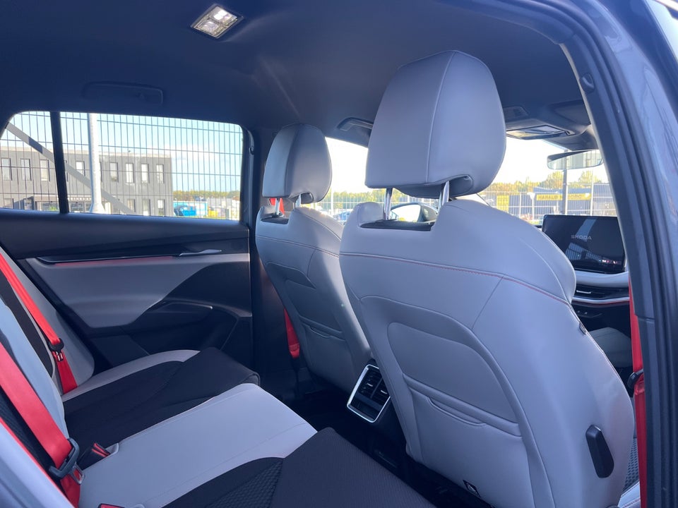 Skoda Elroq 60 iV Sportline Premium 5d