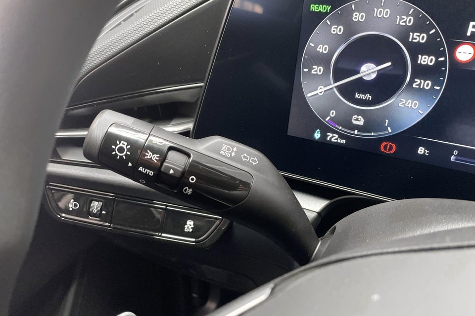 Kia Niro 64 EV Access 5d