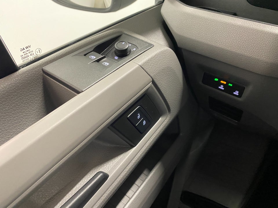 MAN TGE 2,0 3.140 Kombi L3H2 aut. FWD