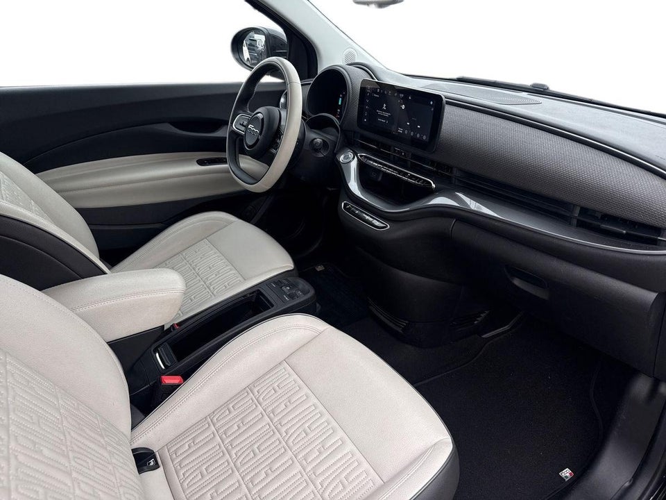 Fiat 500e 42 la Prima by Bocelli Cabrio 2d