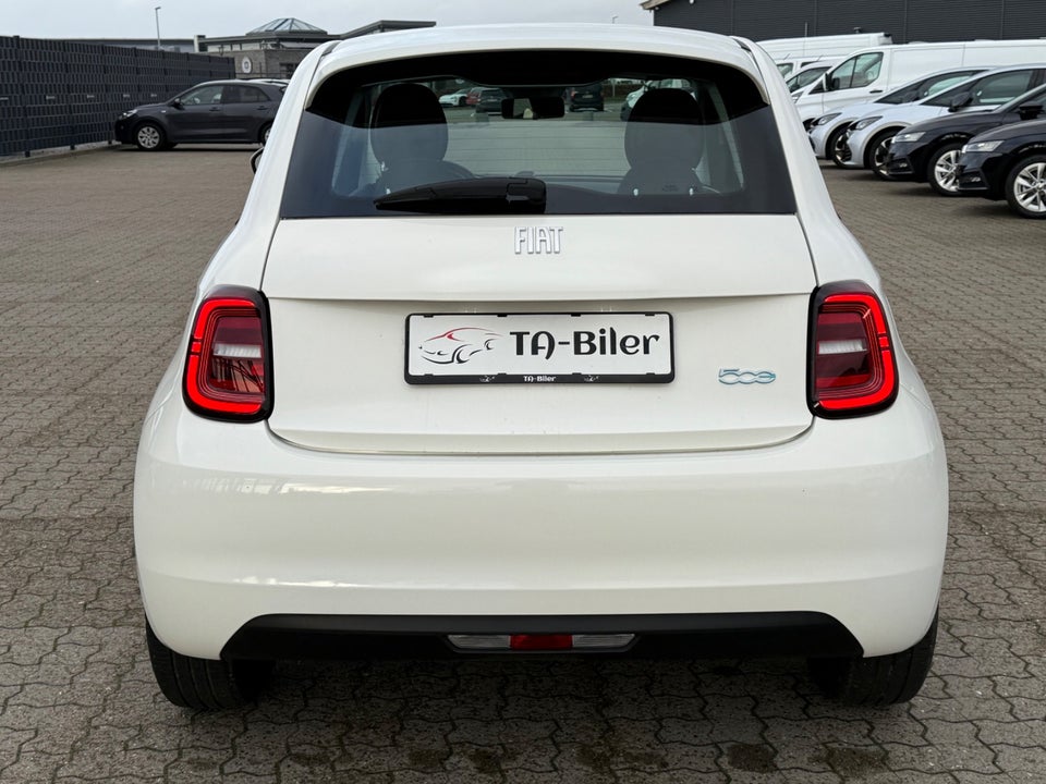 Fiat 500e 24 Action 3d