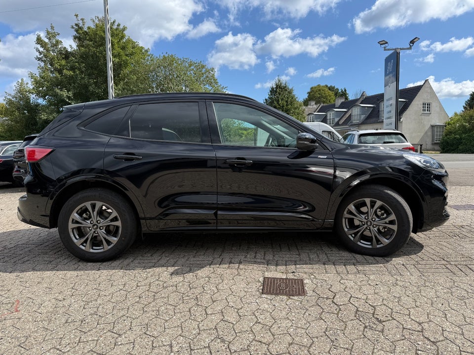 Ford Kuga 2,5 PHEV ST-Line X CVT 5d