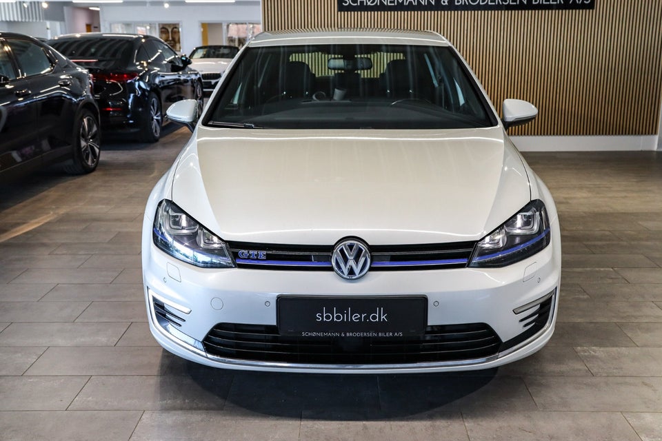 VW Golf VII 1,4 GTE DSG 5d